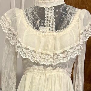 Vintage 70’s Gunne Sax Dress Size 11 Lace Long sleeve Prairie Maxi Wedding